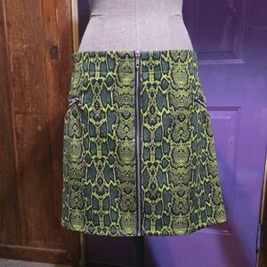 L Hot Topic Neon Green Zipper Snakeskin Mini Skirt Y2K Style